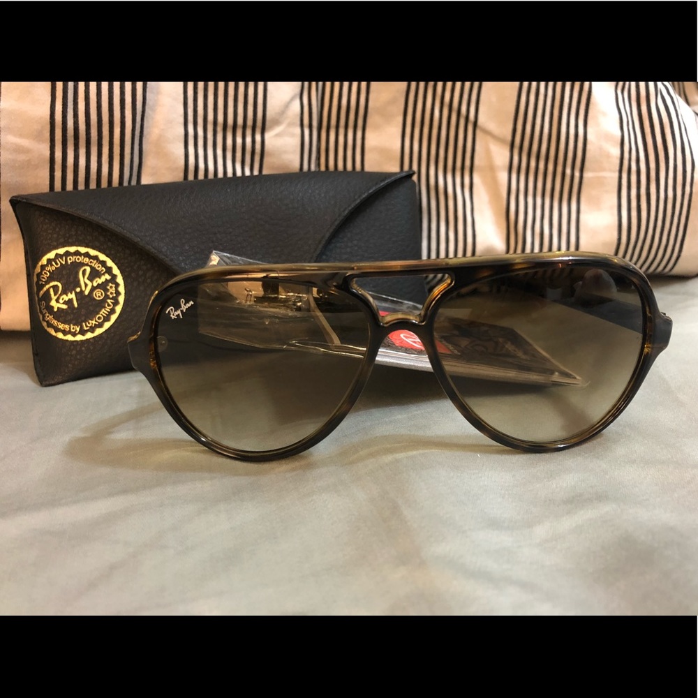 Ray Ban